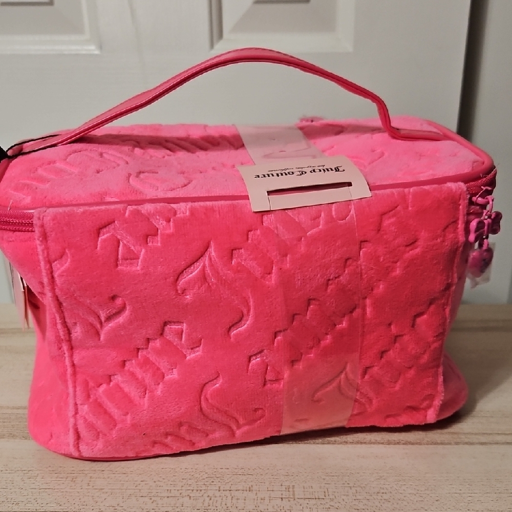 Juicy Couture NWT Bright Pink Rhinestone 'Juicy' Cosmetic Case with Top Handle - Picture 2 of 5